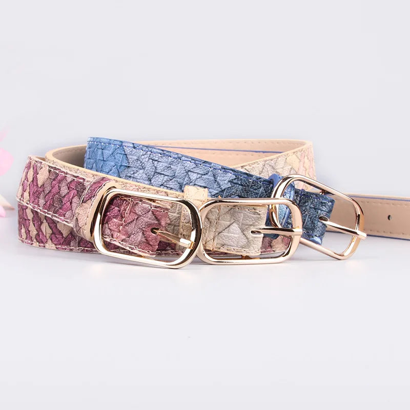 Unlock youthful elegance with a geometric print belt