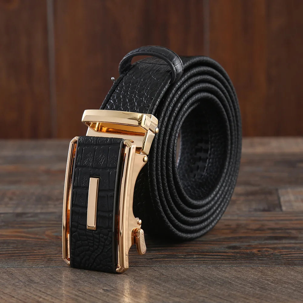 Trendy men's belt of 3.5 cm with automatic buckle, material made of cowhide and crocodile pattern